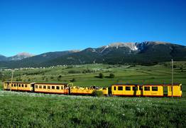 Train Jaune en Pyrénées Catalanes