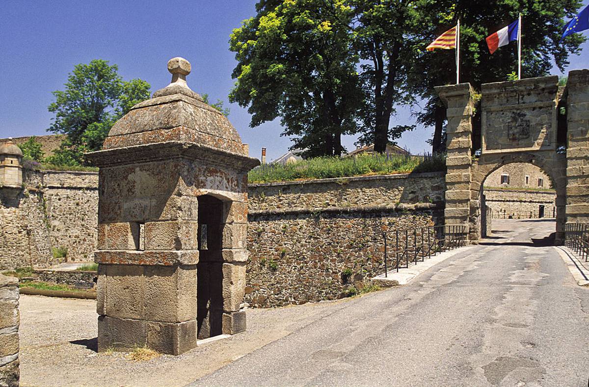 La ciudadela de Mont-Louis | Pyrénées Cerdagne Tourisme